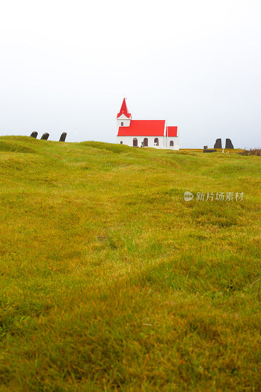 冰岛Hellissandur: Ingjaldshólskirkja(红白教堂)